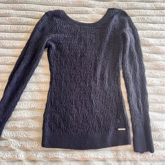 Abercrombie & Fitch Sweaters - Abercrombie & Fitch Scoop Neck Slim Fit Sweater- M